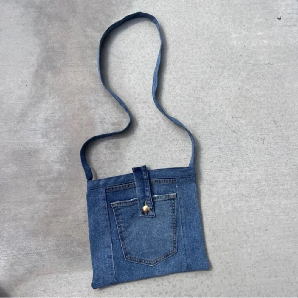 UPCYCLED DENIM BAGS / The Miranda Crossbody